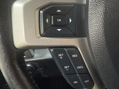 Used 2019 Ford F150 Lariat w/ Equipment Group 502A Luxury AWD/4WD image 21
