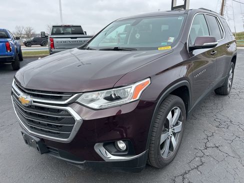Used 2019 Chevrolet Traverse LT w/ LT Premium Package image 8