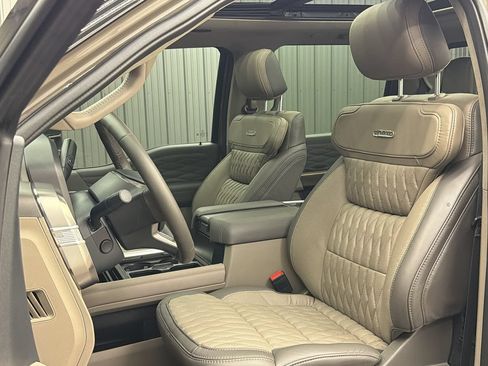 Used 2026 Ford F450 Platinum w/ Platinum Plus Package AWD/4WD image 35