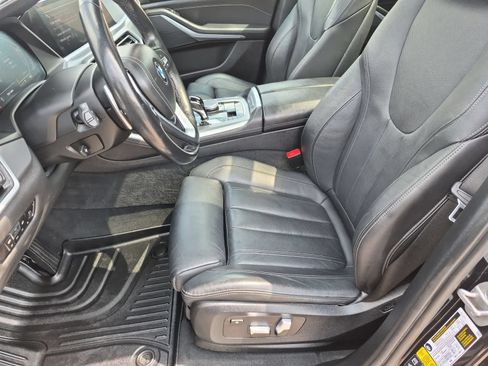 Used 2022 BMW X5 xDrive40i AWD/4WD image 16
