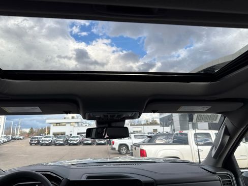 New 2026 GMC Sierra 2500 SLT w/ SLT Premium Package image 16