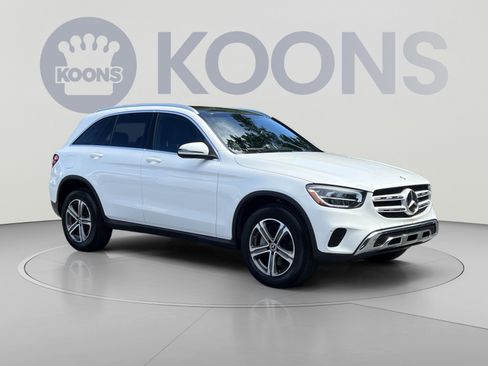 Used 2020 Mercedes-Benz GLC 300 4MATIC image 2