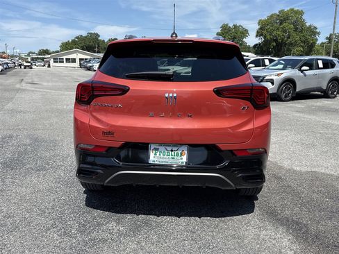 Used 2024 Buick Encore GX Sport Touring w/ Comfort Package image 4