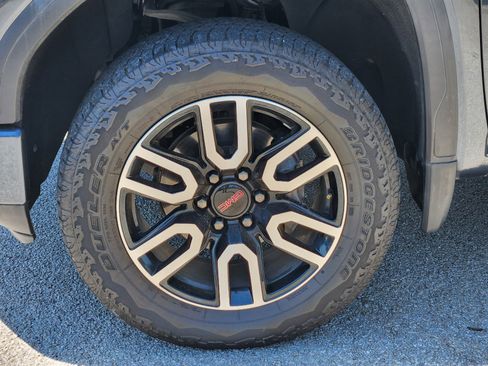 Used 2020 GMC Sierra 1500 AT4 w/ AT4 Premium Package AWD/4WD image 31