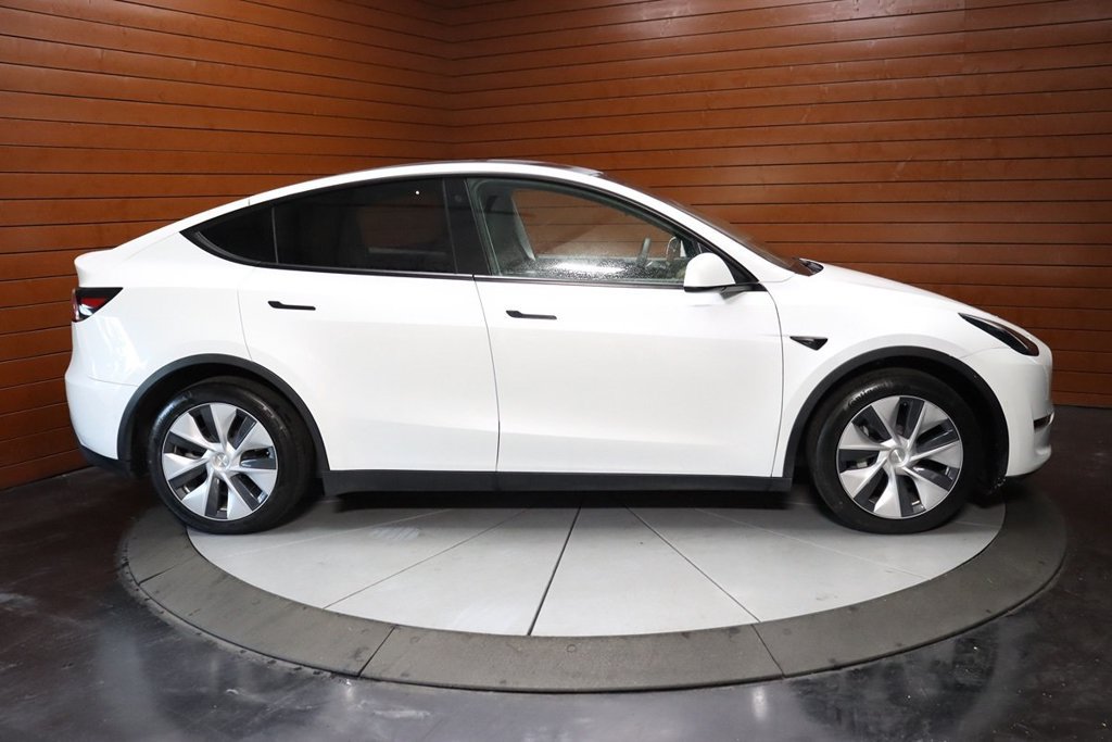 Used 2023 Tesla Model Y Long Range AWD/4WD image 14