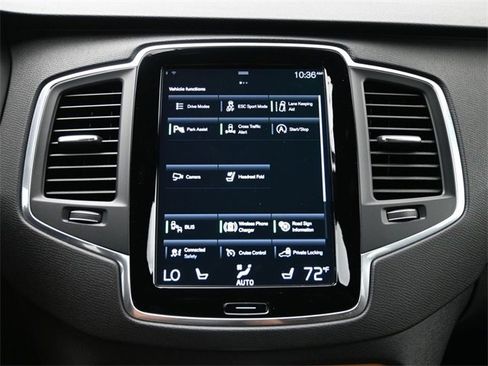 Used 2022 Volvo XC90 T6 Momentum image 19