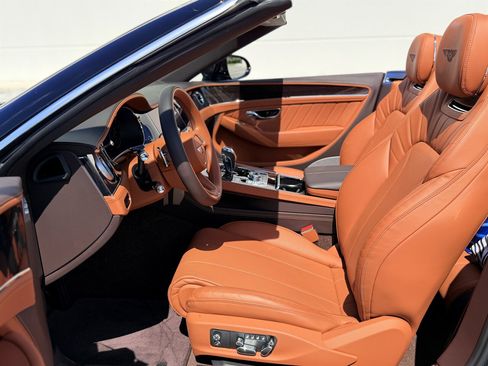 Used 2024 Bentley Continental GT V8 AWD/4WD image 18