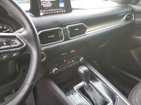 Used 2019 MAZDA CX-5 Signature image 24