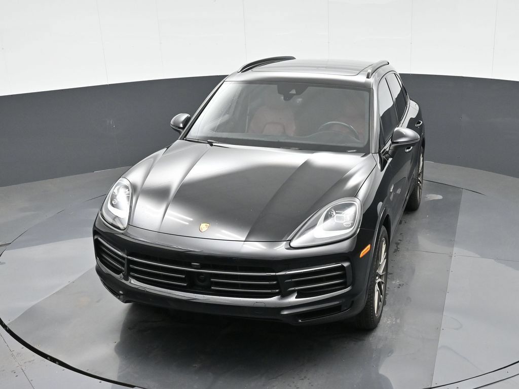 Certified 2023 Porsche Cayenne Platinum Edition AWD/4WD image 33