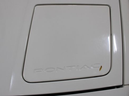 Used 1988 Pontiac Fiero GT image 20
