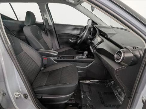 Used 2023 Nissan Kicks SV image 22