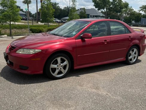 Used 2005 MAZDA MAZDA6 i Sport w/ Bose Audio & Moonroof Pkg FWD image 2