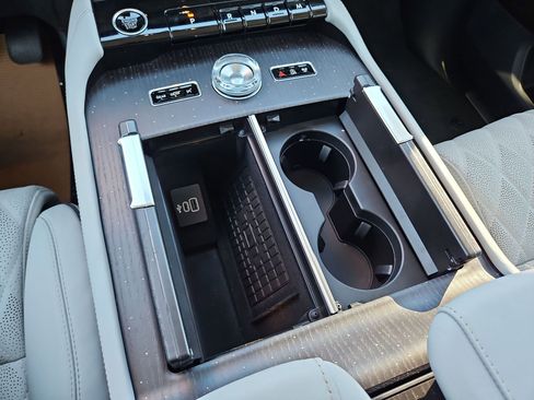 New 2025 Lincoln Navigator L Black Label image 26