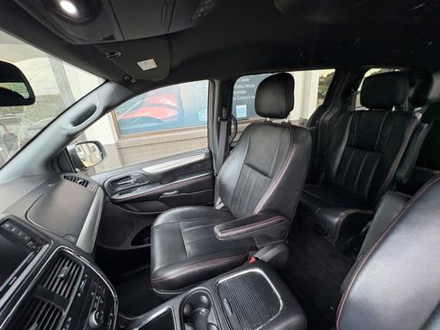 Used 2019 Dodge Grand Caravan GT image 14