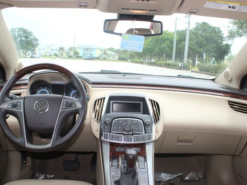 Used 2011 Buick LaCrosse CXS FWD image 11