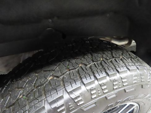 Used 2025 GMC Sierra 1500 AT4 w/ AT4 Premium Package AWD/4WD image 43