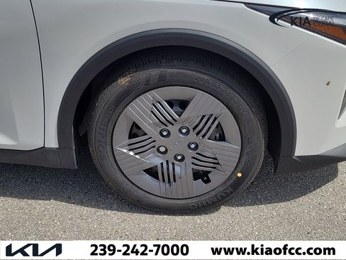 New 2026 Kia K4 FWD image 7