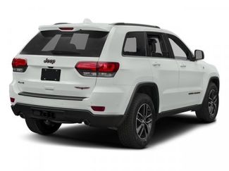 Used 2017 Jeep Grand Cherokee Trailhawk video 2