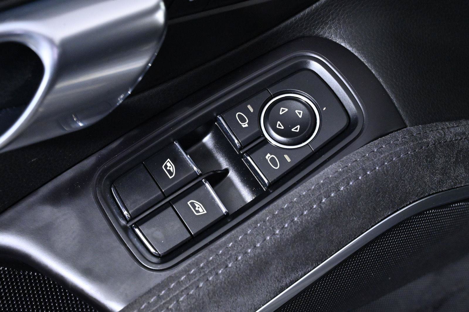 Used 2018 Porsche 718 Cayman GTS RWD image 31