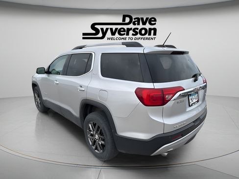 Used 2017 GMC Acadia SLT AWD/4WD image 6