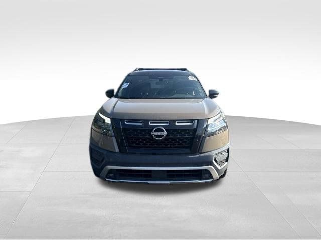 Used 2023 Nissan Pathfinder Rock Creek AWD/4WD image 3