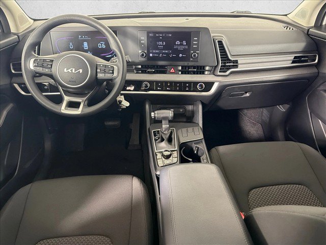 Used 2025 Kia Sportage LX FWD image 22