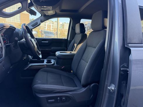 Used 2021 Chevrolet Silverado 1500 RST image 10