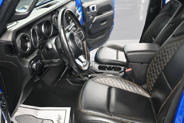 Used 2022 Jeep Gladiator Overland AWD/4WD image 6