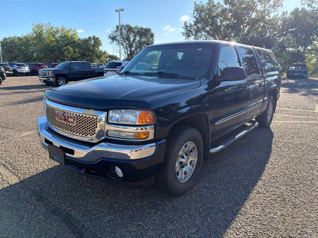 Used 2005 GMC Sierra 1500 SLE w/ Off-Road Package AWD/4WD image 4