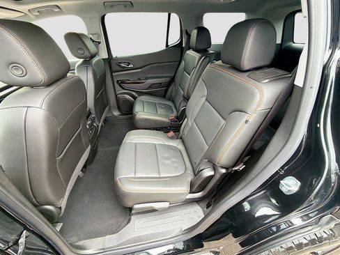 Used 2023 GMC Acadia AT4 w/ Technology Package AWD/4WD image 28