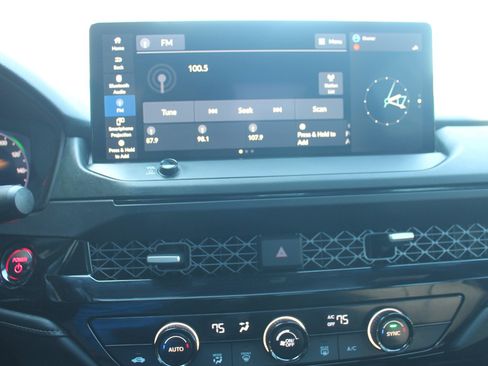 Used 2023 Honda Accord Sport image 11