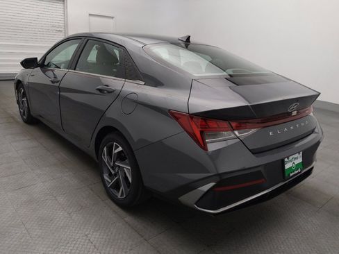 Used 2025 Hyundai Elantra SEL image 5