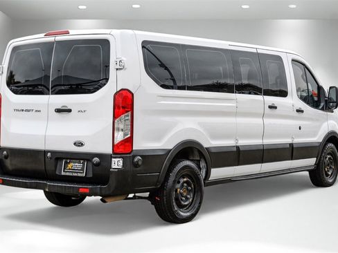 Used 2019 Ford Transit 350 XLT image 6