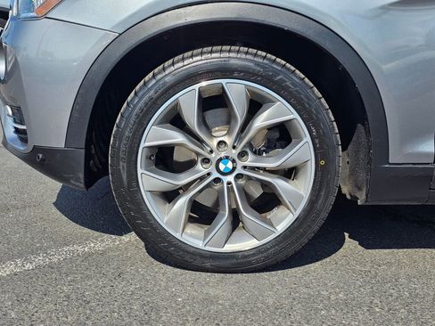 Used 2017 BMW X3 xDrive28i image 9