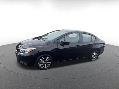 Used 2025 Nissan Versa SV FWD image 8