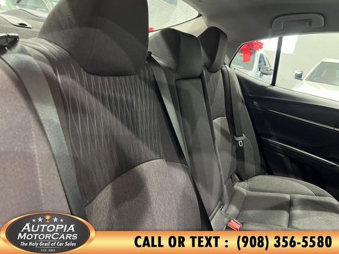 Used 2025 Toyota Camry LE image 15