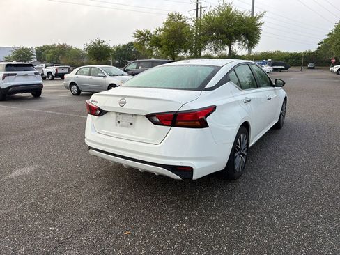 Used 2025 Nissan Altima 2.5 SV image 5