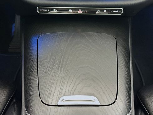 Used 2025 Mercedes-Benz E 450 4MATIC Sedan w/ MBUS Superscreen Package image 12