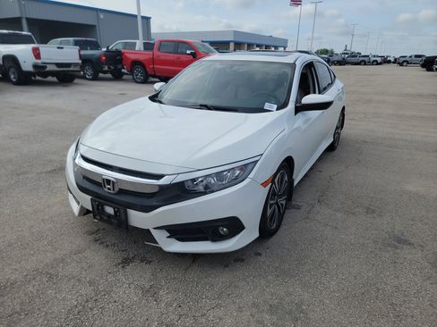 Used 2018 Honda Civic EX-T image 1