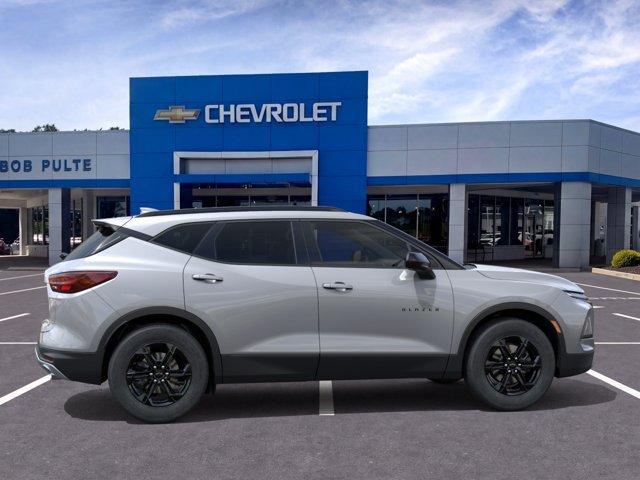 New 2026 Chevrolet Blazer LT w/ Convenience Package FWD image 5