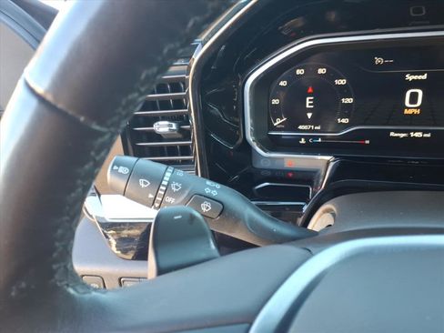 Used 2022 GMC Sierra 1500 SLT w/ SLT Convenience Package image 25