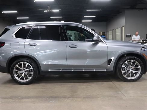 Used 2026 BMW X5 xDrive40i AWD/4WD image 5