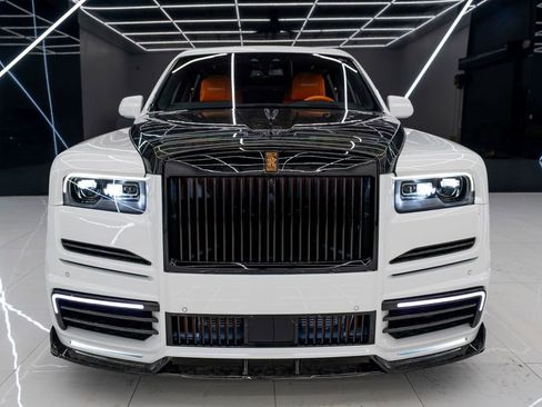 Used 2024 Rolls-Royce Cullinan AWD/4WD image 6