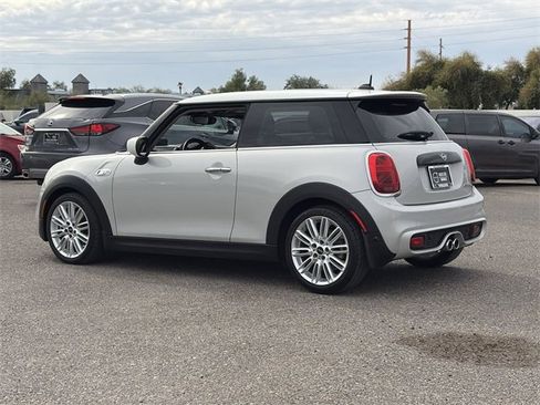 Used 2020 MINI Cooper S image 9
