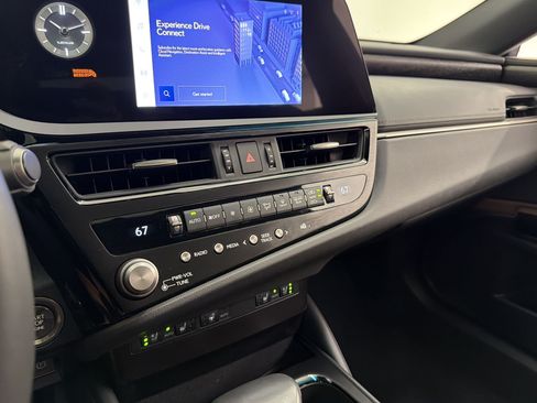 Certified 2023 Lexus ES 250 w/ Premium Package AWD/4WD image 20