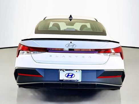 New 2025 Hyundai Elantra Sport image 6