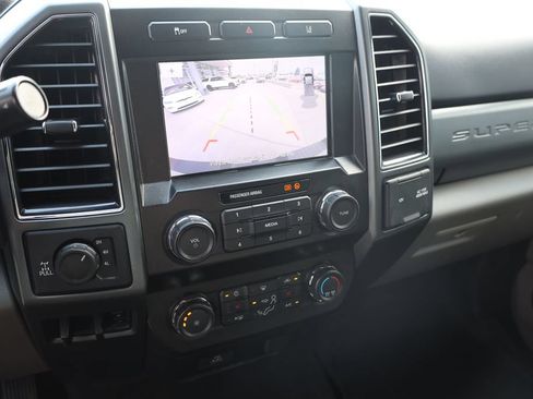 Used 2020 Ford F350 XLT w/ XLT Premium Package AWD/4WD image 15