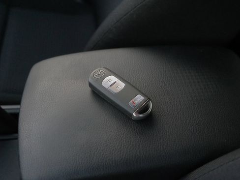 Used 2013 MAZDA MAZDA3 i Touring image 10