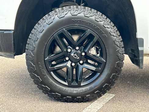 Used 2023 Chevrolet Silverado 1500 LT Trail Boss w/ Protection Package AWD/4WD image 24