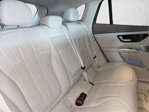 Certified 2023 Mercedes-Benz EQE 500 4MATIC SUV image 23